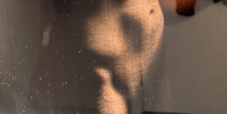 HPR model pornographic photos