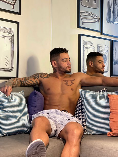 Yuri Lion pornstar free images