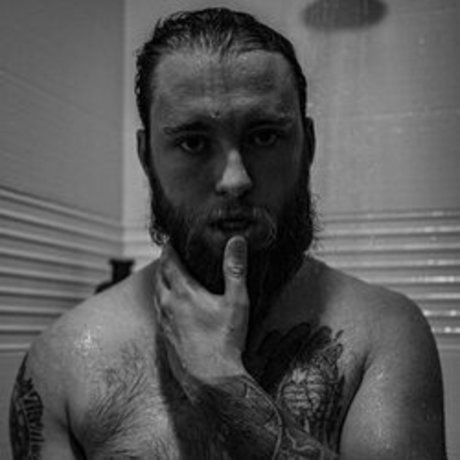 Luke Thighwalker star gallery