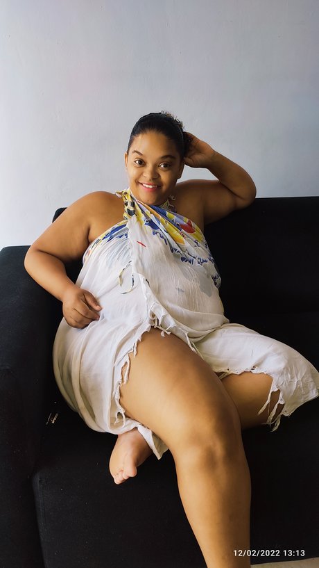 Longtonguegoddess art star gallery