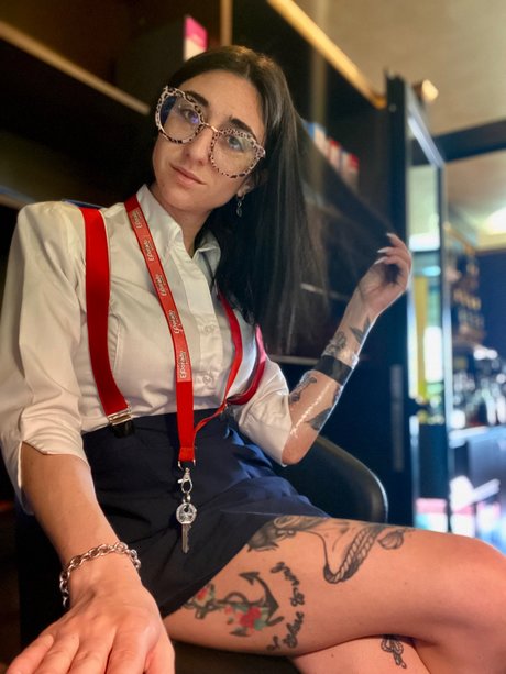 Scarlett Model pornstar naked images