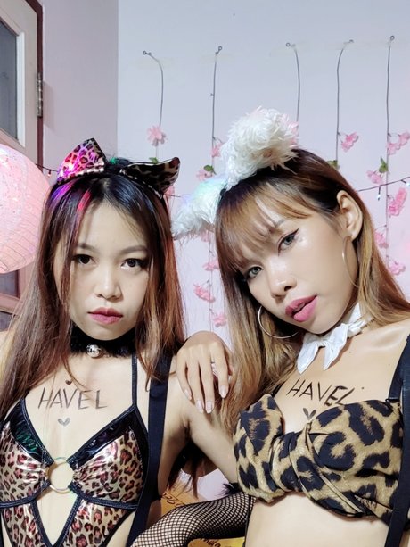 Ariya amp ampInapa hot model photo