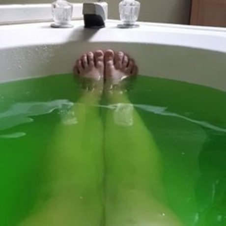 MrsGamerMom pornstar sexy photos