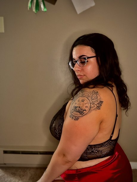 Jul anaa porn model photo