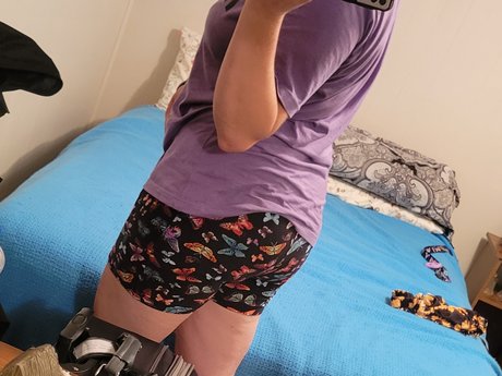 Nikie sexy model photo