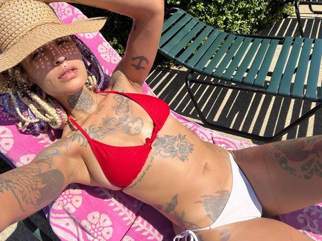 SunnieRae pornstar hot pictures