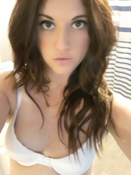 Audrey Knightly naked model photo