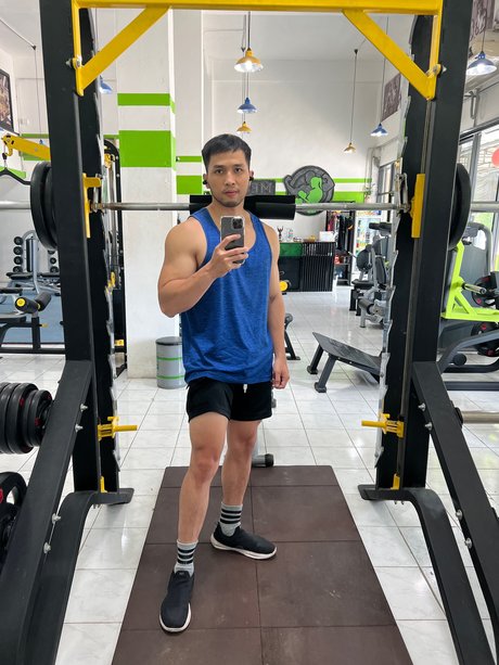 June Comsan nude model gallery