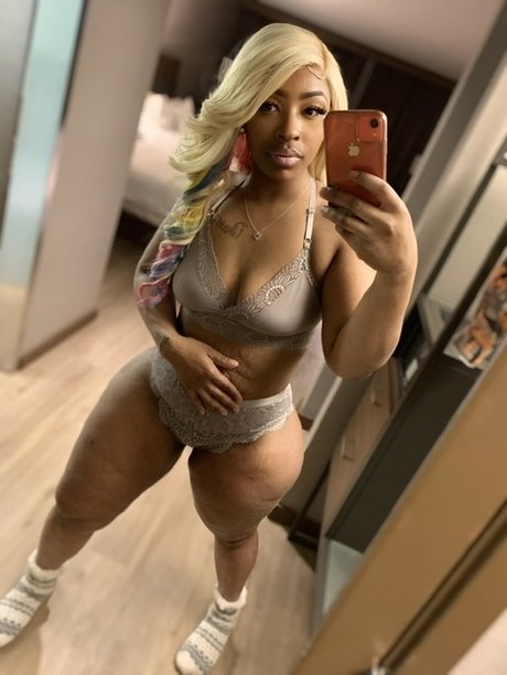 PrettyPinkCookie star xxx img