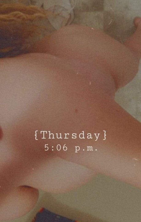 _SheGotsTheLooks_ nude pornstar pic