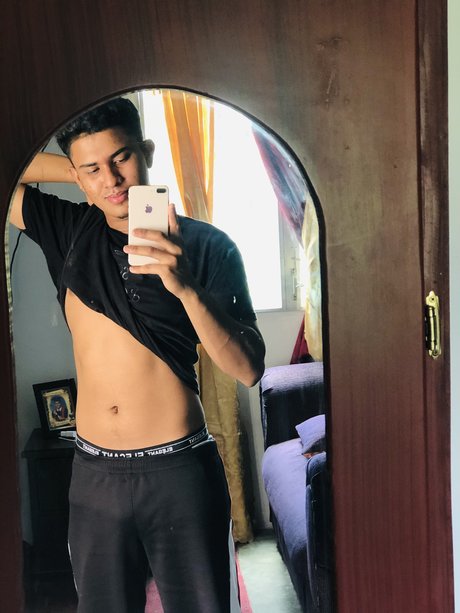 Edgardo Reyes pornstar xxx pictures