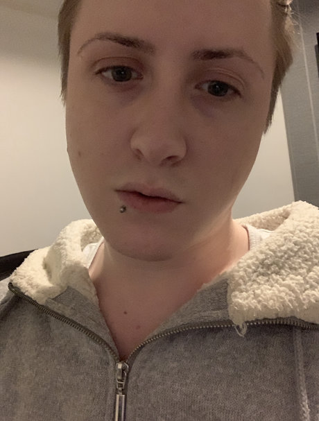 u5645195 hot model image