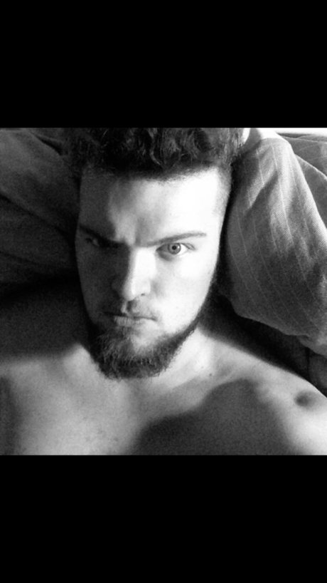 Fluffy Wookie pornstar img