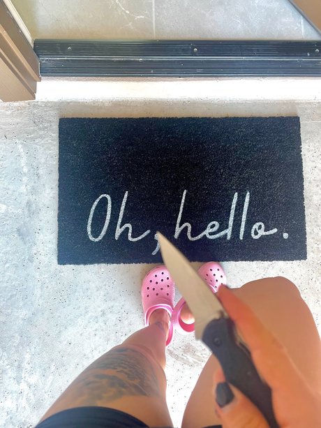 Tall person_ naked actress photos