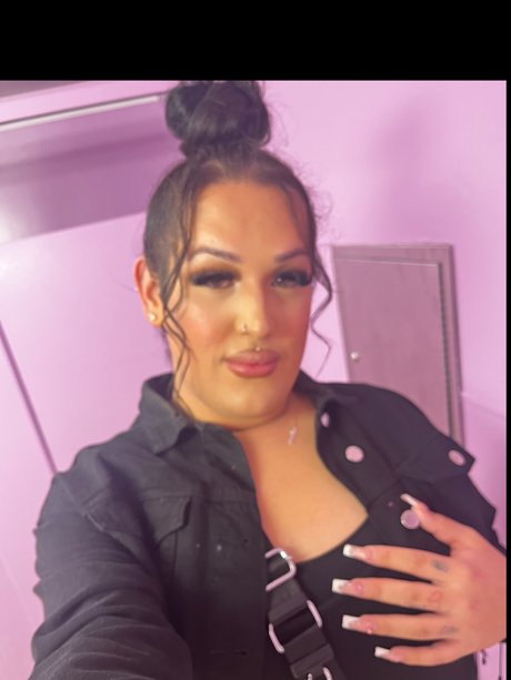 P E A C H E_ pornstar beautiful photos