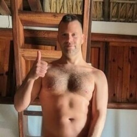 Fur N Foreskin star top archive