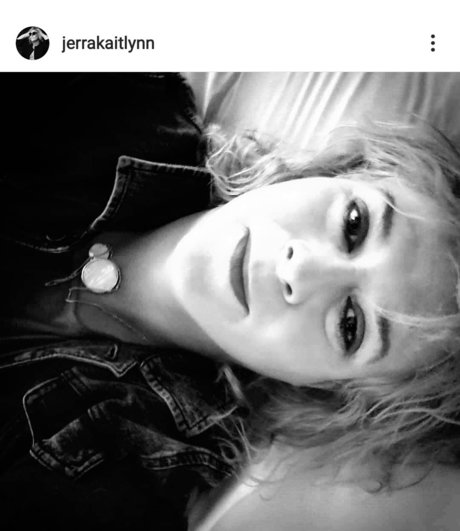 Jerra erotic model picture