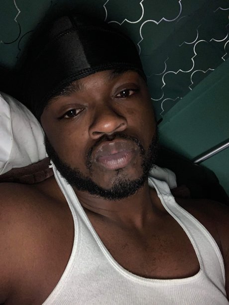 Papi B hd pornstar pic