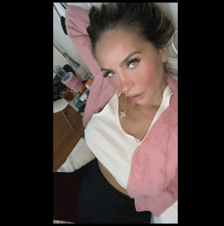 Vanessa Fernandes nudes actress galleries