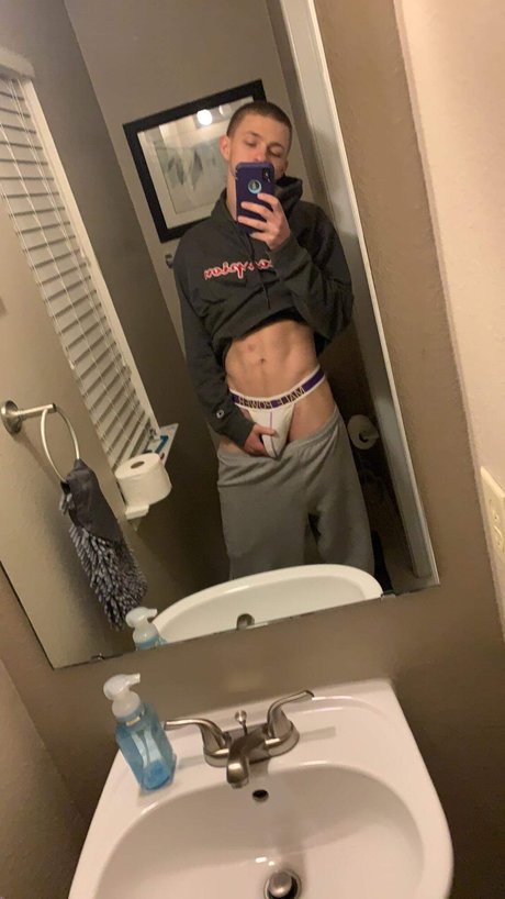 Grimynsfw sexy model pics