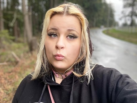 Luna 3 0 pretty model images