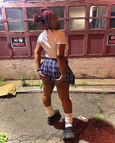 Saturn_ high quality pornstar images