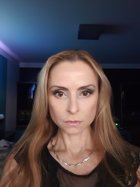 Kyra Kim Berlin hd pornstar photo