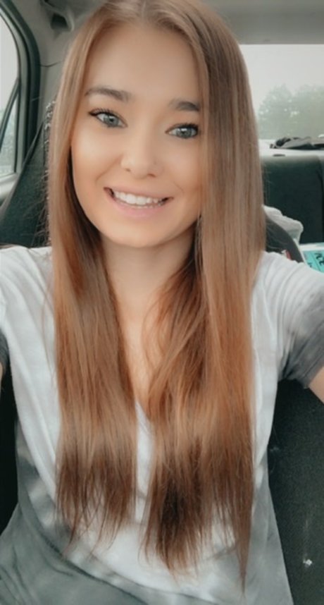 Riley Redding pornstar hd img