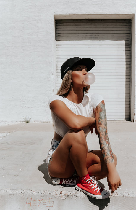 MISTRESS OF THE HOUSE hd model images