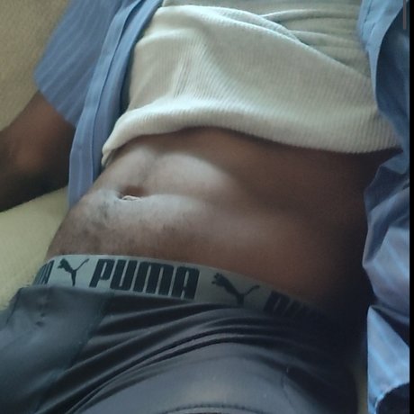 Trade Secretz model high quality images