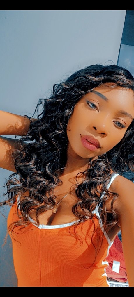 heffanie Savage sexy star galleries