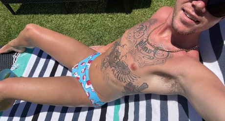 Dannyboi112 art model images