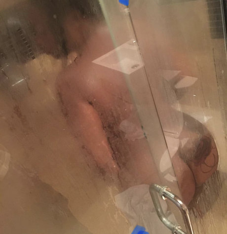 Ticcaracash model art photos