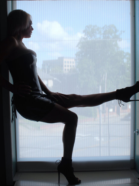 Whitnny Milli nude pornstar pics