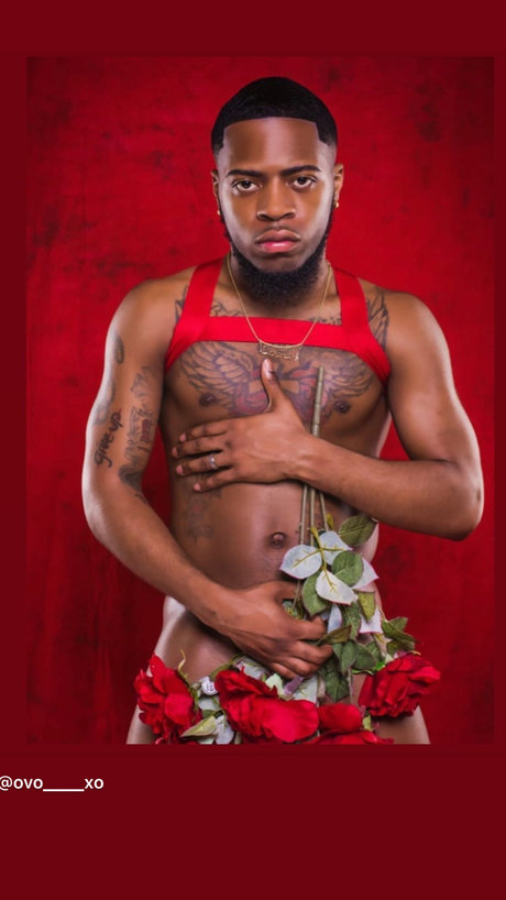 YaFavMonth nude star pics