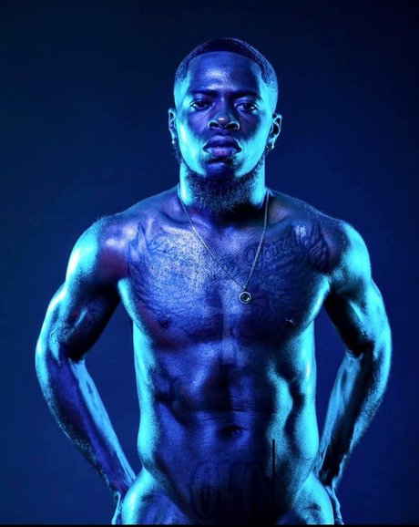 YaFavMonth model sex picture