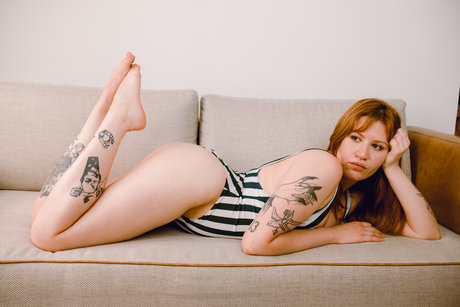 Sattine FREE pornstar erotic pic