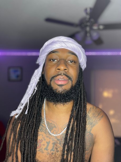 Gyal Dem Shugga pornographic model photos