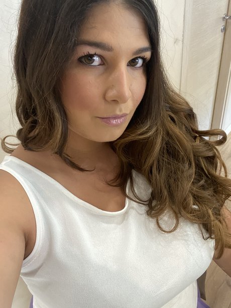 Mimi119955 pretty pornstar photo