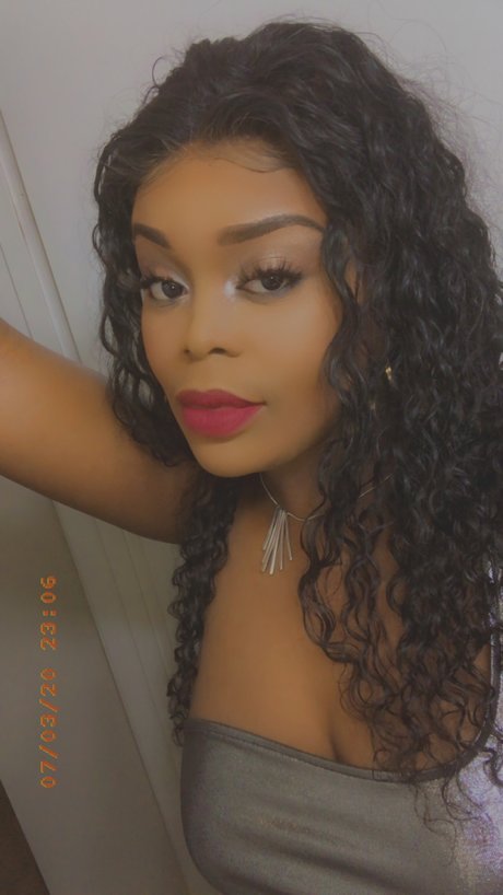 Strweet Biatchh high quality pornstar photo