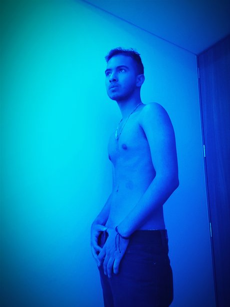 Uribel GG exclusive model photo