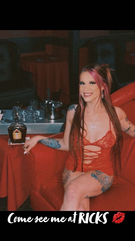 SunshineMay model beautiful image