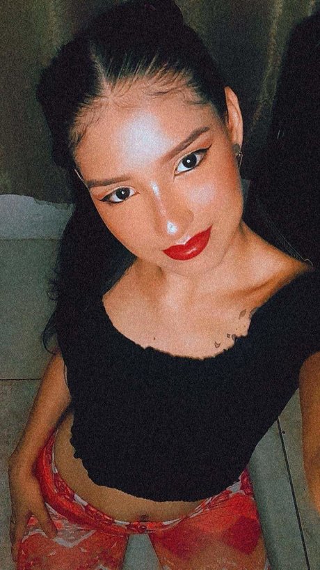 J M P V 22 pornstar high quality picture