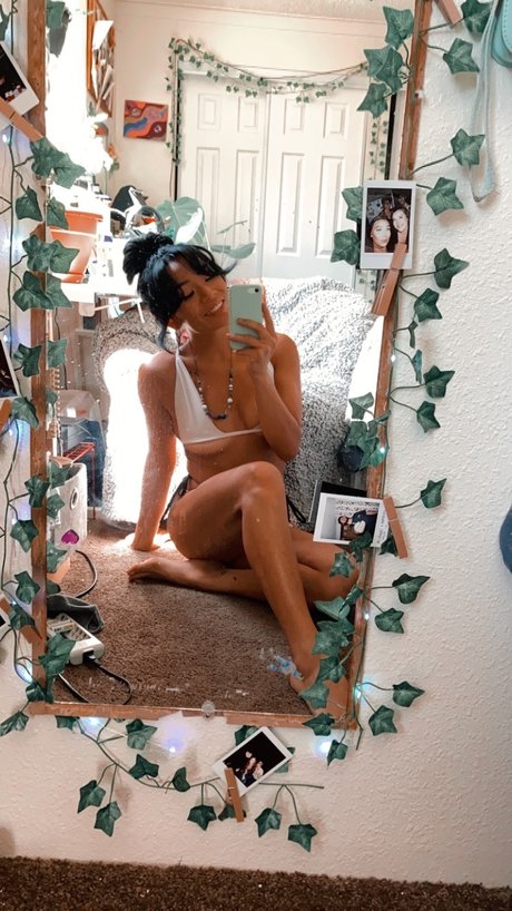 Lil Asian pornstar high quality image