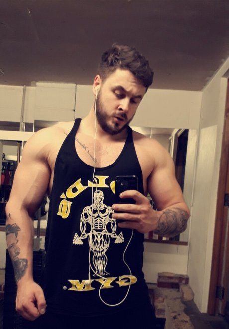 BANKSY LDN beautiful pornstar pic