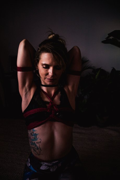 Sapphirefoxx nudes model img