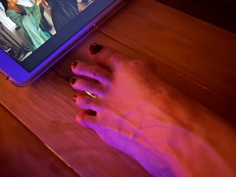 Toemuch pornstar xxx gallery