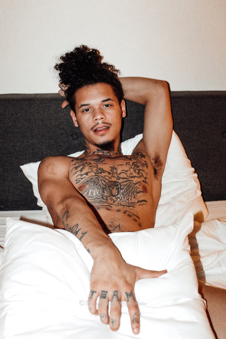 Kyngpapi pornstar art photo