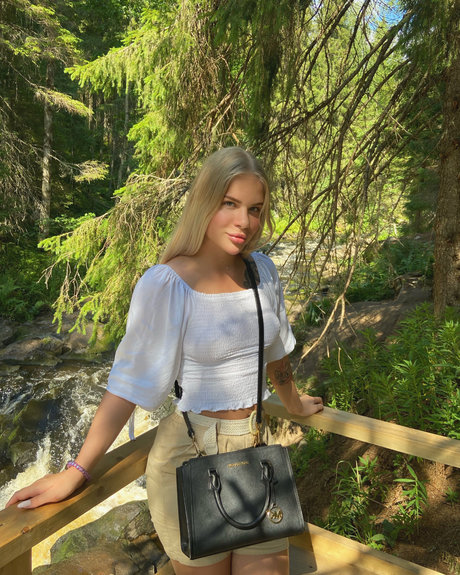 Mary Cash perfect star pictures