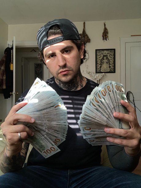 Tattooed Dom star nice photos